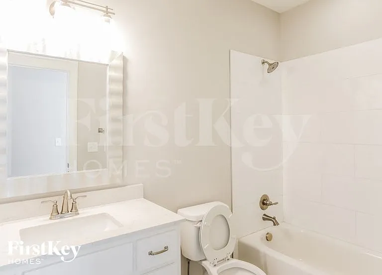 13810 NW 73rd St — Photo 8