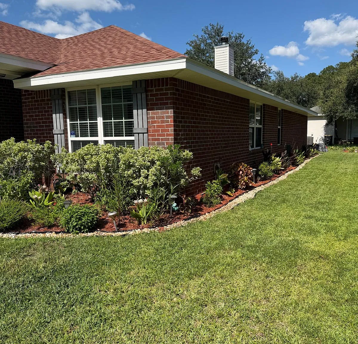 4 bed, 1830 sqft, $2,200 — Photo 1