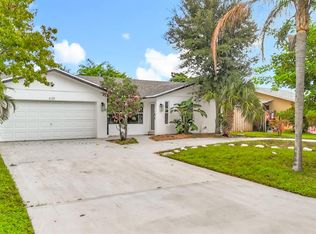 635 Kingbird Cir, Delray Beach, FL 33444