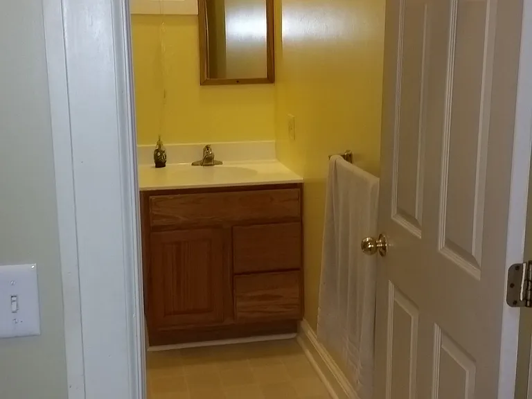 119 Ferris Pl — Photo 22