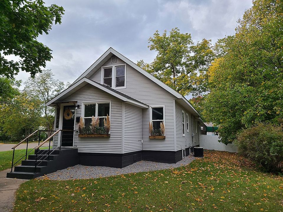 1st image of 1224 Douglas St
