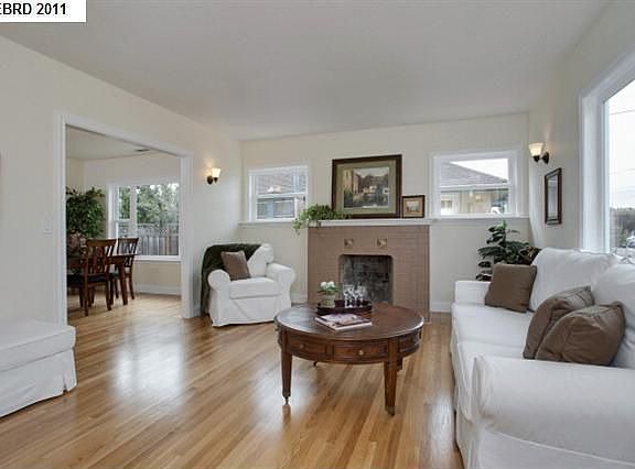 4th image of 444 McLaughlin St