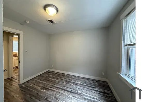 915 Chartiers Ave #4 — Photo 9