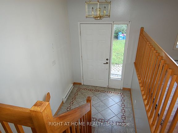 5th image of 937 Morris St