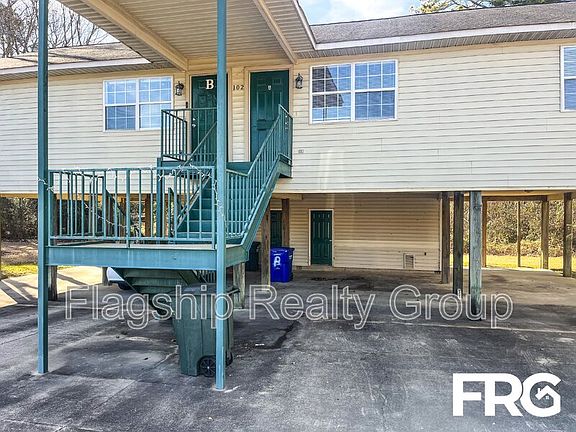 3rd image of 102 Benin Ct #A