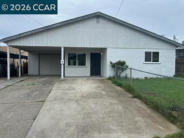 92 Delta Dr photo 1