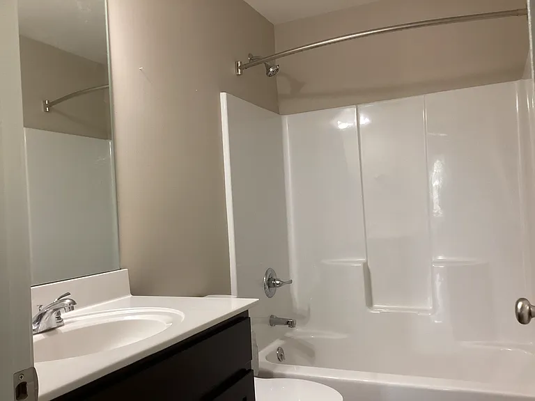 501 Vine St — Photo 15