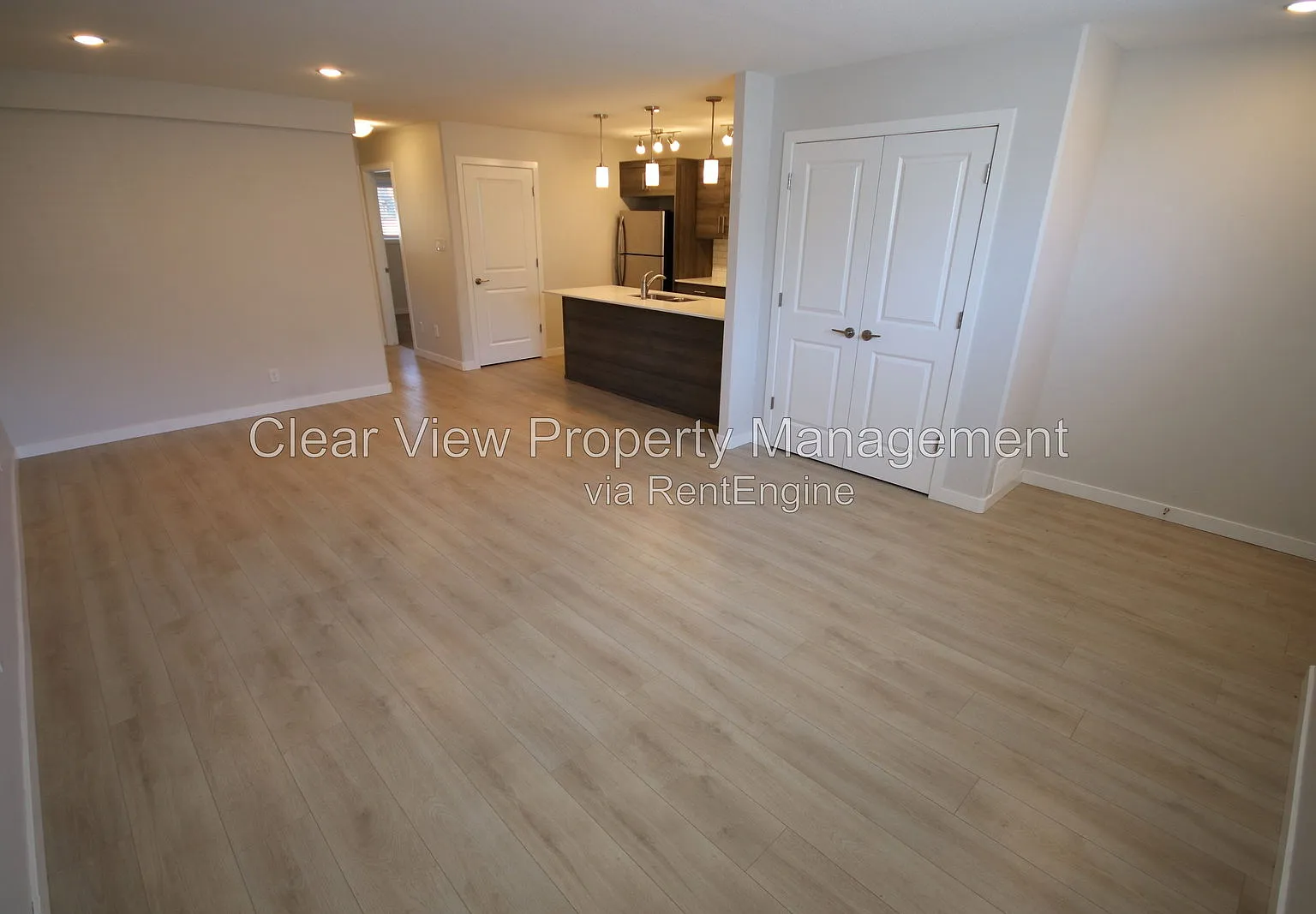 2 bed, 1.0 bath, 800 sqft, $1,499 — Photo 2