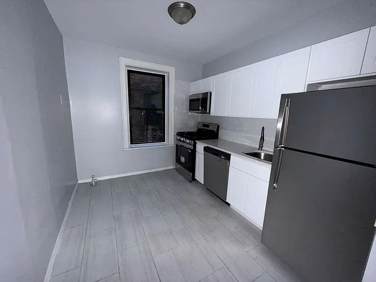 803 Avenue A #26E — Photo 1