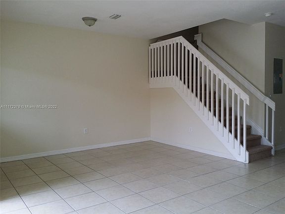 4th image of 1586 SE 31st Ct