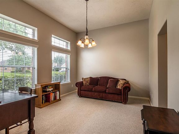 5th image of 2241 Waxwing Dr