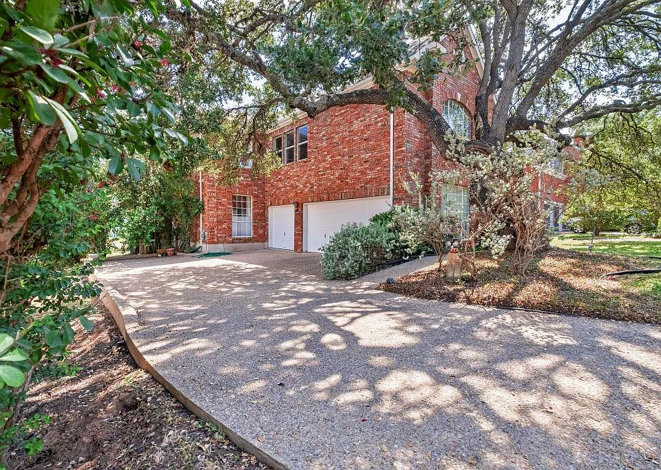 5511 Courtyard Dr