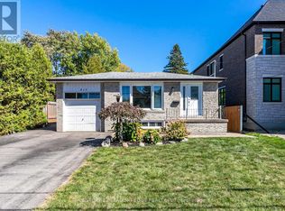 815 Douglas Ave, Pickering, ON L1W1N2
