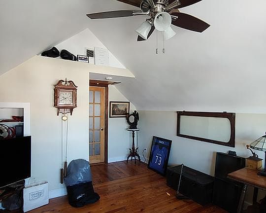 4th image of 165 Claremont Ave #3