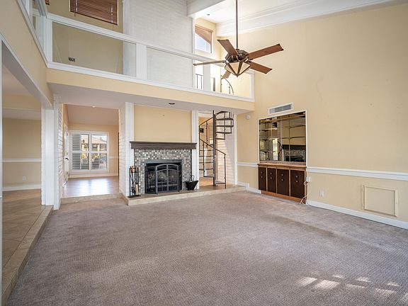 4th image of 705 Patio Feliz Ln
