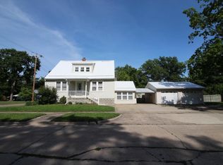 220 E South Ave, Noble, IL 62868