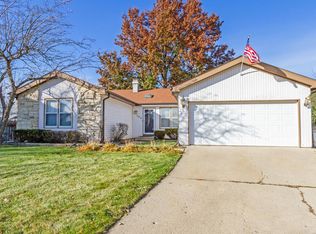 104 Harding Ct, Glendale Heights, IL 60139