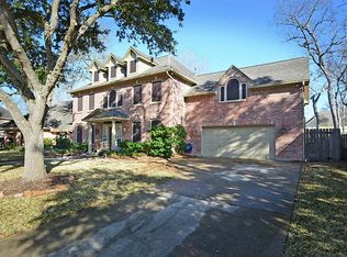 1610 N Hearthside Dr, Richmond, TX 77406