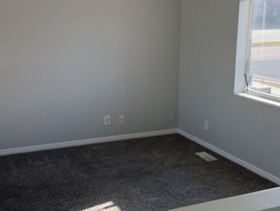 2nd image of 1031 W 350 S