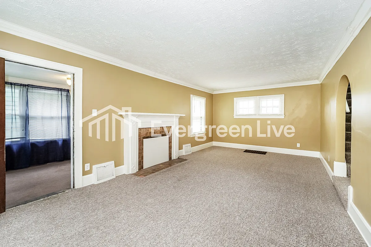Building Photo - 864 Packard Dr