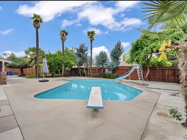 3004 Stafford Way — Photo 2