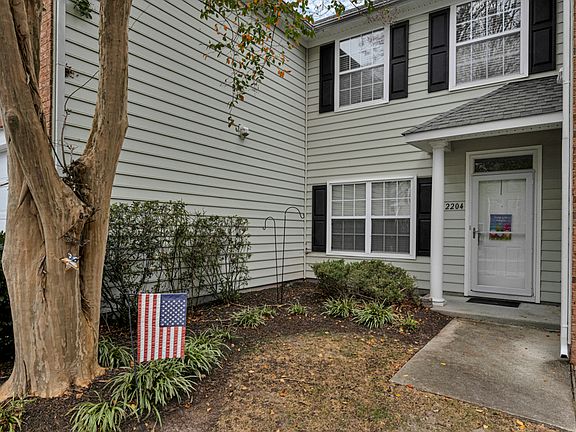 3rd image of 2204 San Marino Ct #1