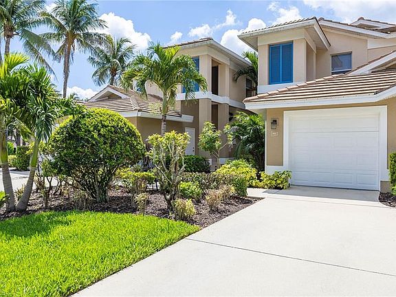 3rd image of 866 Carrick Bend Cir APT 202