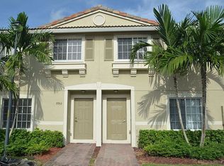 5955 London Ln, Tamarac, FL 33321