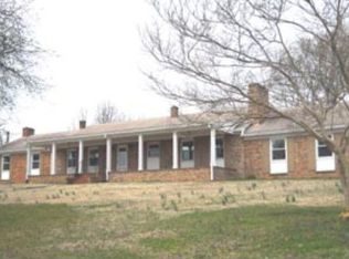 2077 Woodlake Dr, Danville, VA 24540