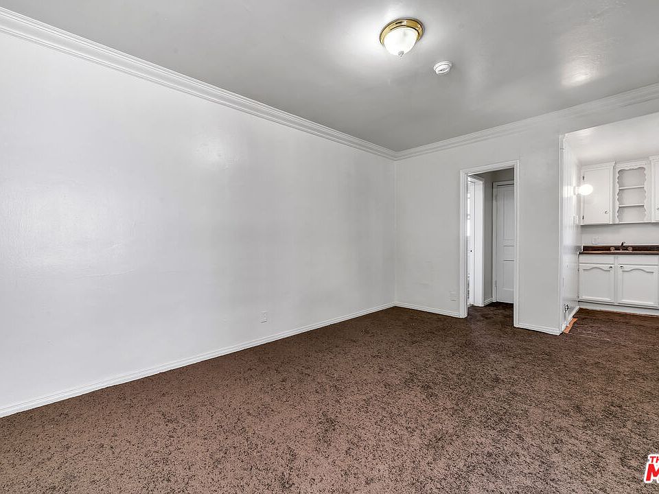 1st image of 814 S Serrano Ave APT 20