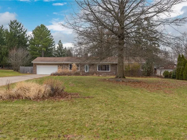 15420 Colebright Dr, Strongsville, OH 44136