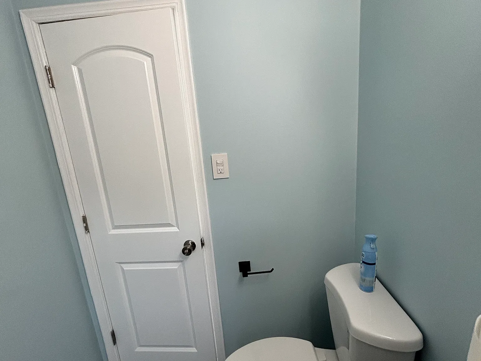 2 bed, 900 sqft, $2,400 — Photo 2