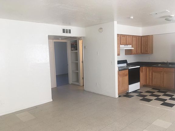 4th image of 2809 E Wier Ave APT 3