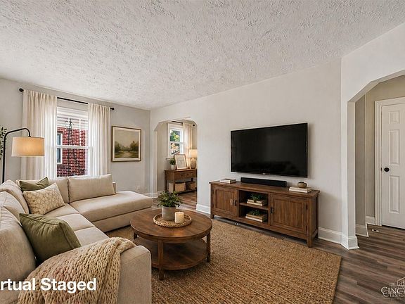 3rd image of 3319 McGrew St