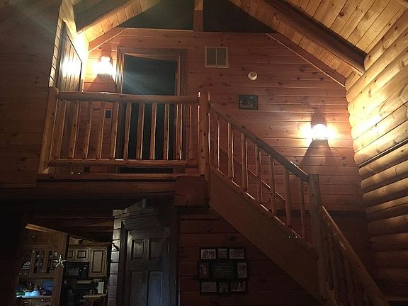 2nd image of 6699 Earl Dr