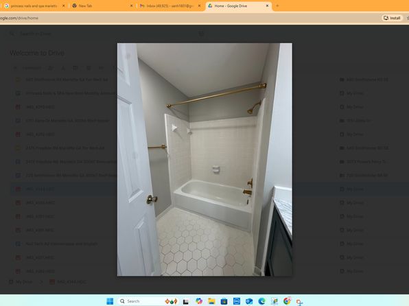 529 Salem Woods Dr SE