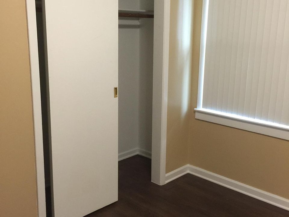 1st image of 212 Lynn St