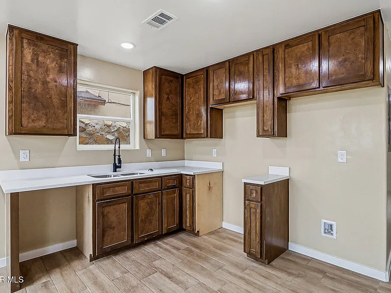 6002 1/2 Pam McCall Dr #1 — Photo 2