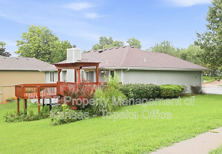 3611 SW Red Hawk Ct — Photo 2