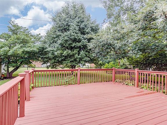 5th image of 7160 Cohasset Dr