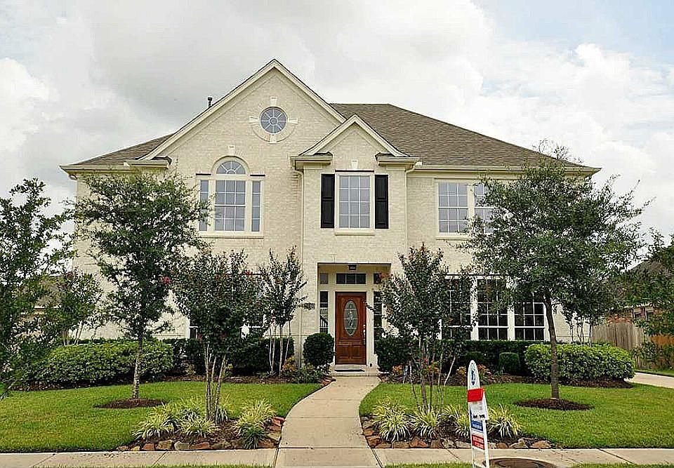 1st image of 2610 Cezanne Cir