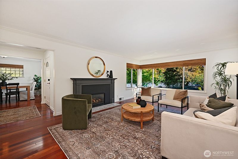 5th image of 1961 31st Avenue W