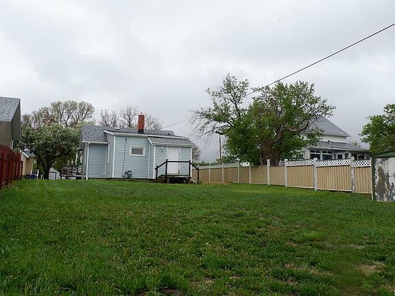 3rd image of 310 2nd Ave W