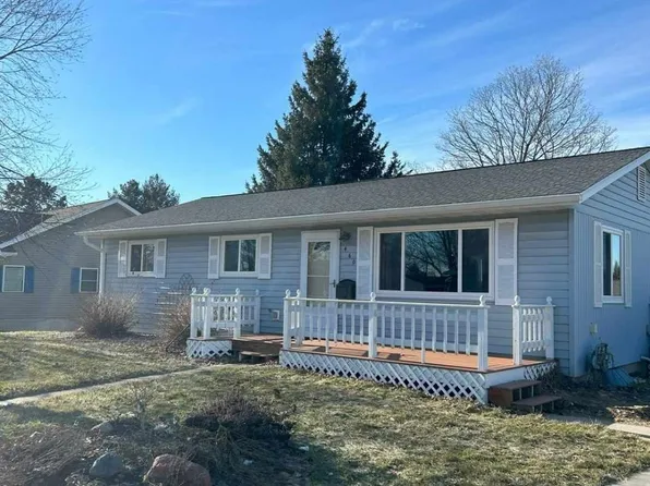 460 Camp St, Platteville, WI 53818