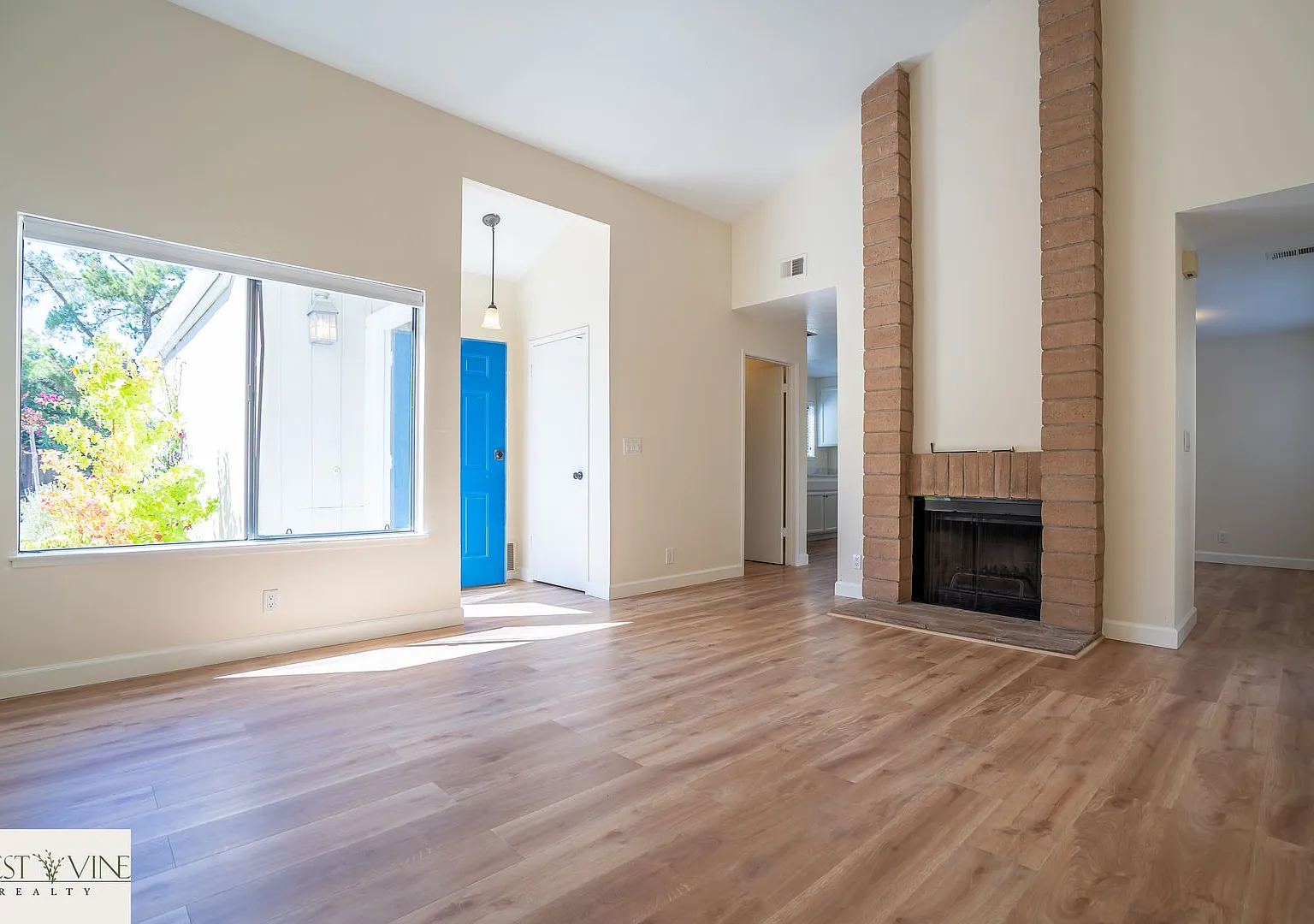 Spacious Cupertino Townhome| Interior Remodel | Attached 2-Car Garage — Photo 1