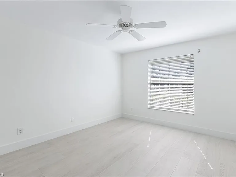 116 Fountain Cir — Photo 16