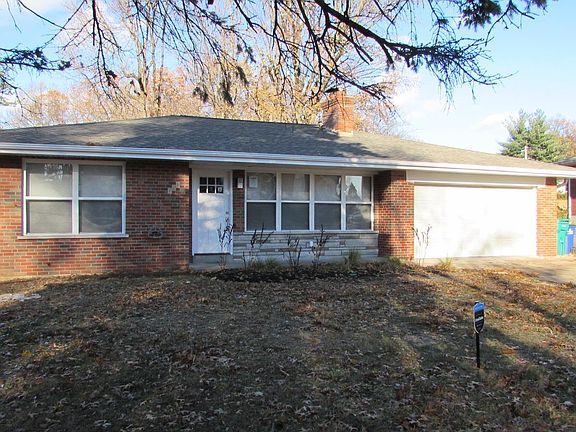 2nd image of 721 Benvenue Dr N