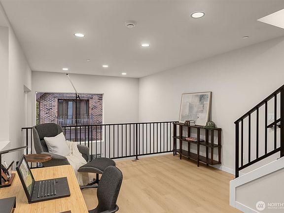 3rd image of 1127 C 10th Avenue E