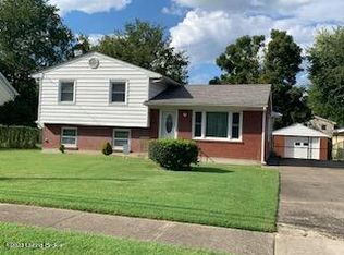 7103 Greenwich Rd, Louisville, KY 40218