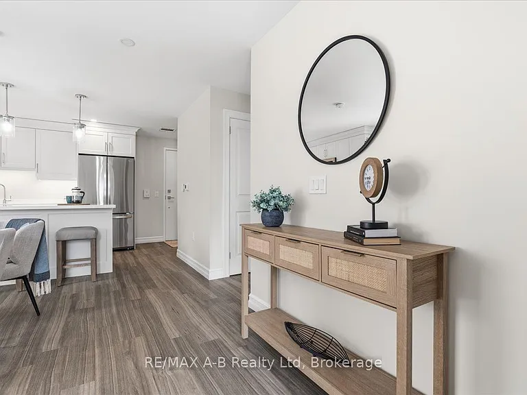 100 Gordon St #103 — Photo 15